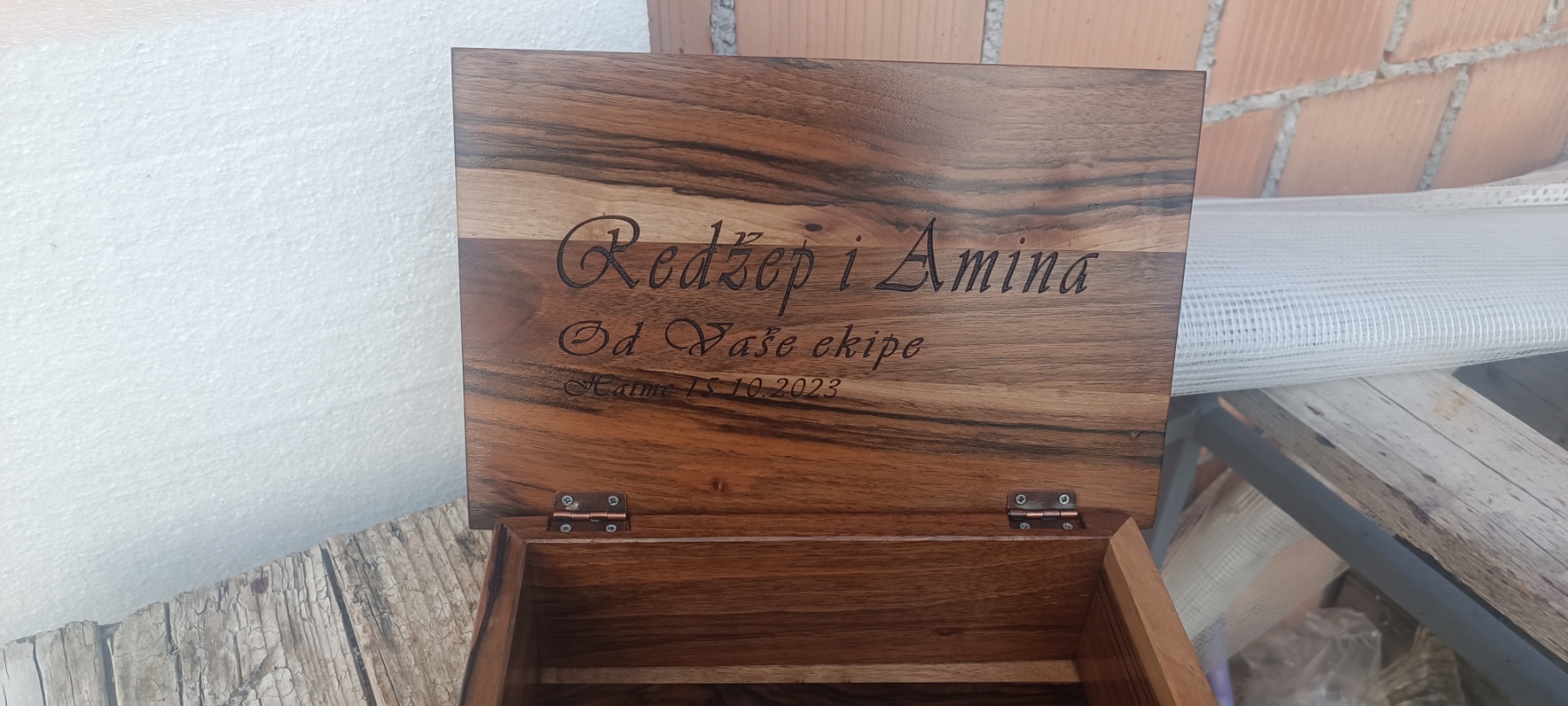 Sehara sa ugraviranim natpisom